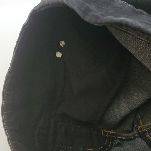 Chadwicks shorts women’s size 6 Bermuda length black demin pull-on elast… - Picture 14 of 16